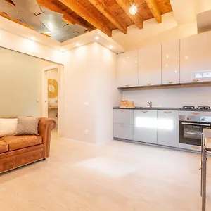 Apartamento Mo22 Loreto- Duomo- Chic - Luxury - Boho, Milán